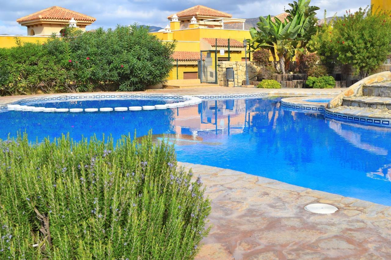 Apartamento con hermoso jardín Isla Plana Buitenkant foto