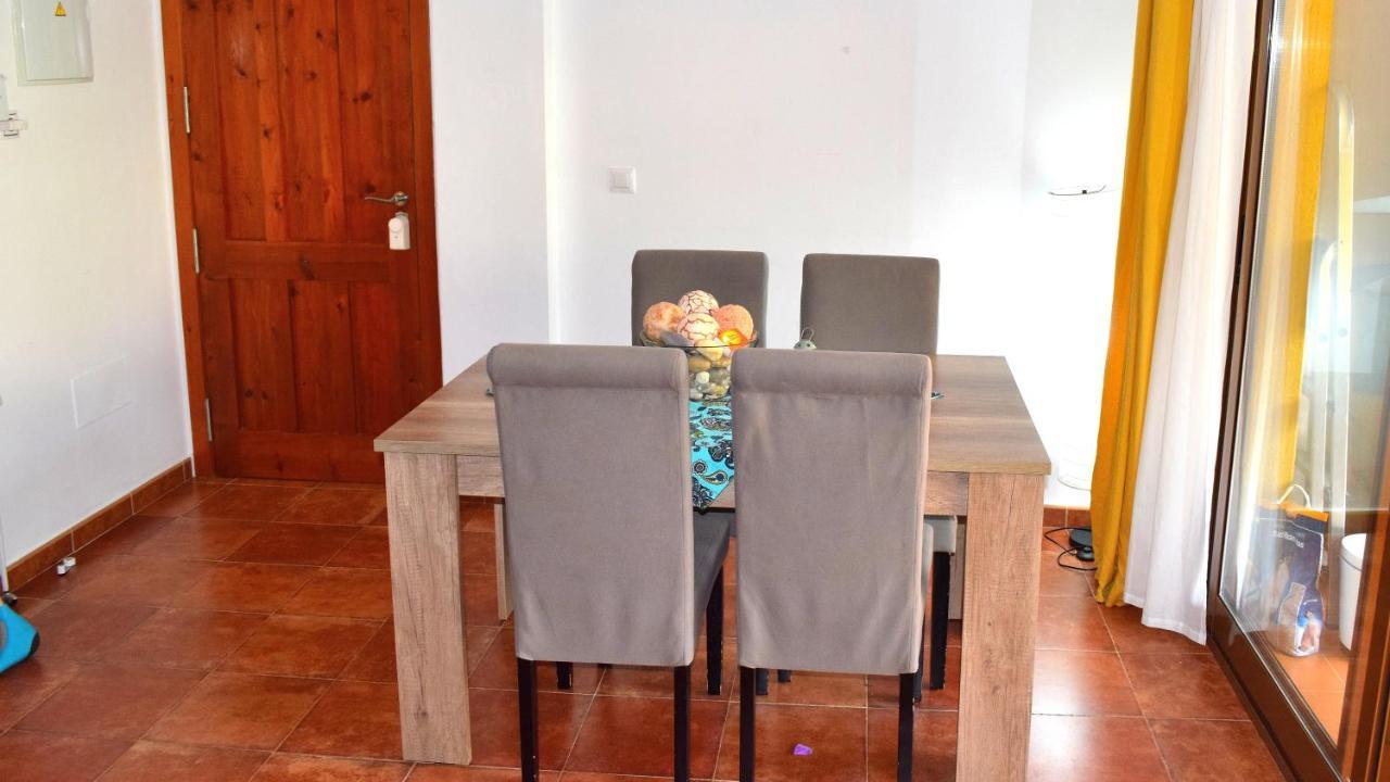 Apartamento con hermoso jardín Isla Plana Buitenkant foto