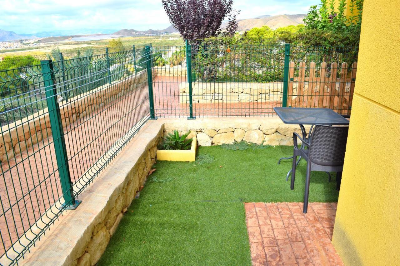 Apartamento con hermoso jardín Isla Plana Buitenkant foto