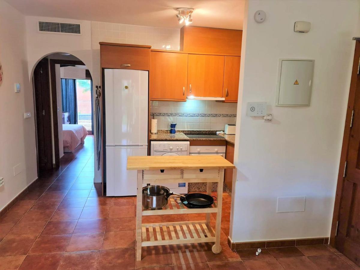 Apartamento con hermoso jardín Isla Plana Buitenkant foto